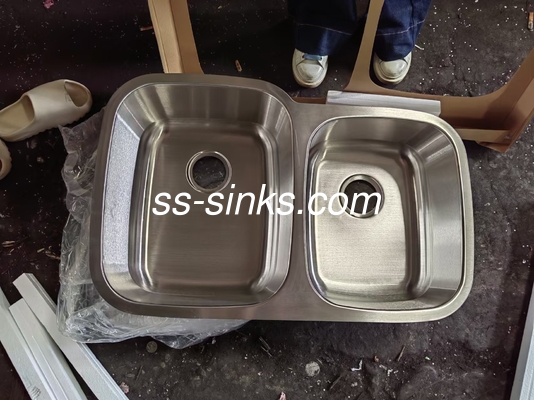 10.0mm 1.2mm 두께 스터렌스 스틸 주방 싱크장 직사각형 캐비닛 디자인 설치가 쉽습니다